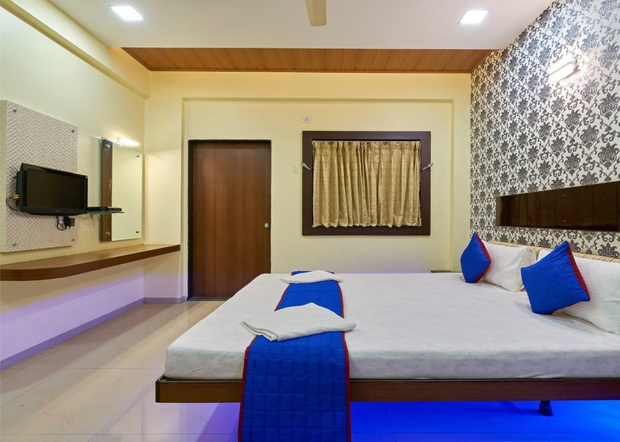 Hotel Ganeshratna Executive Kolhapur Room photo